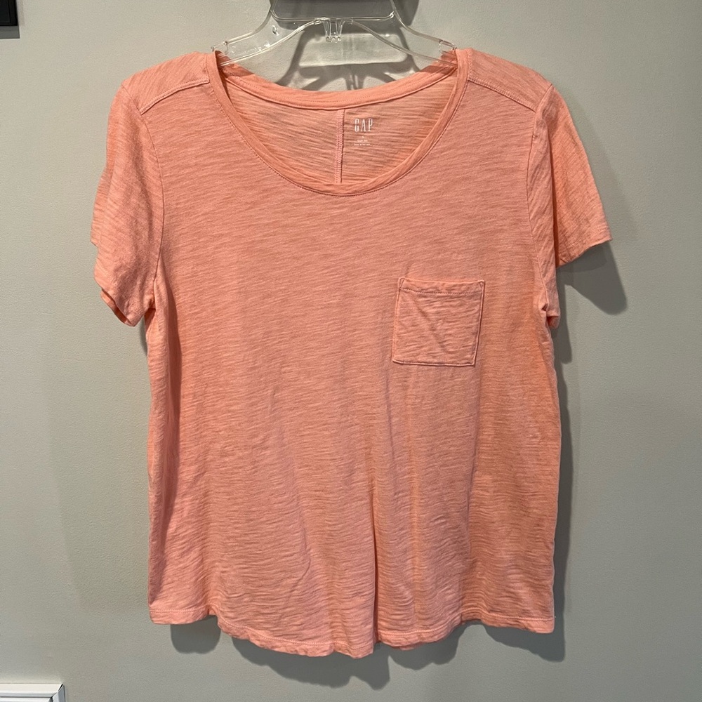 Women’s Gap Short Sleeve Top